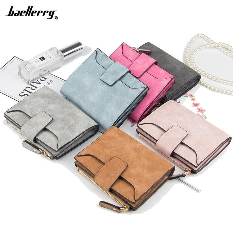 SMALL LEATHER WALLET FOR WOMEN
